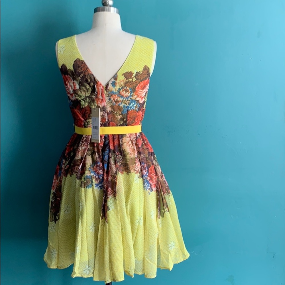 Darling Spring Dress - Picture 4 of 6